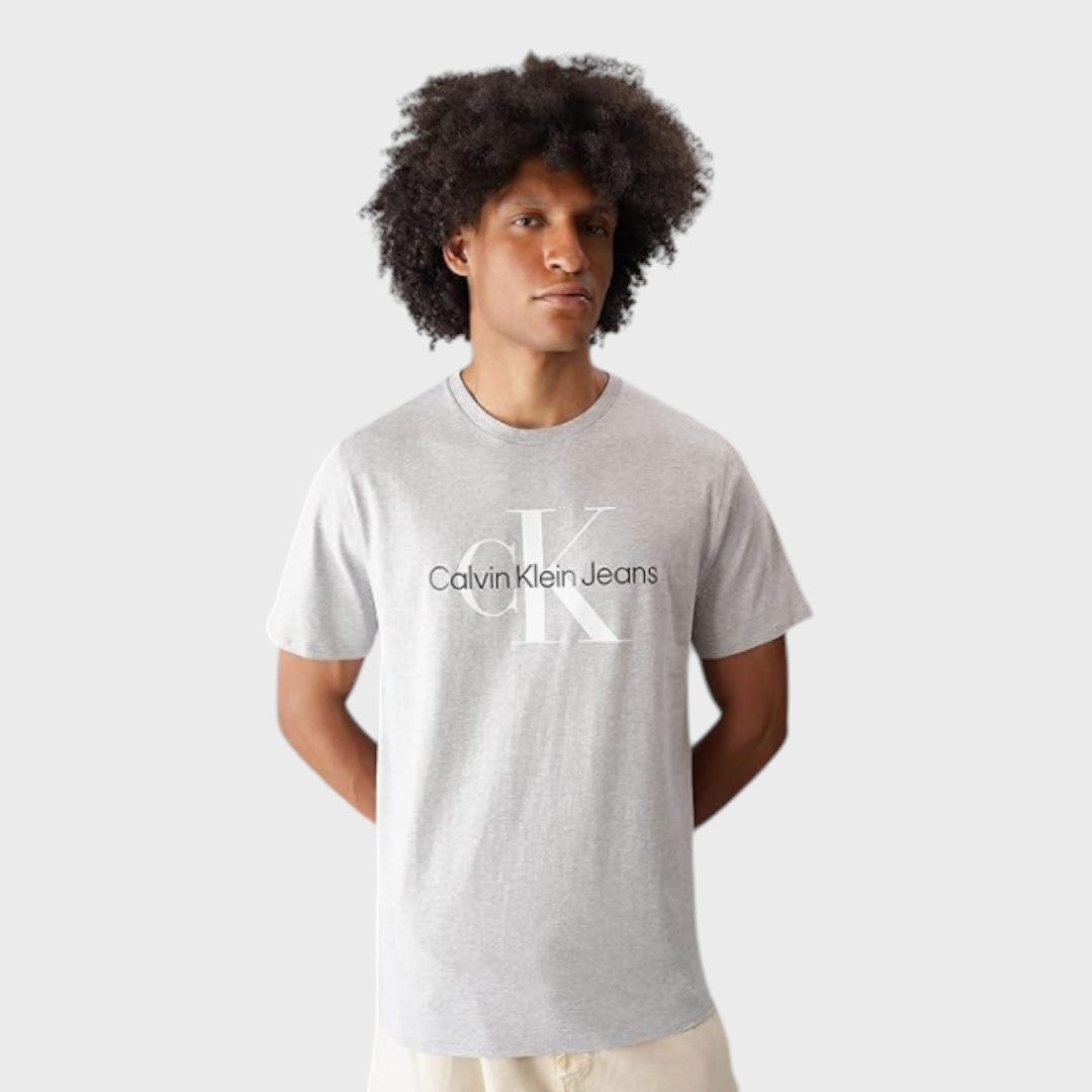 Playera Calvin Klein Gris (Talla M)