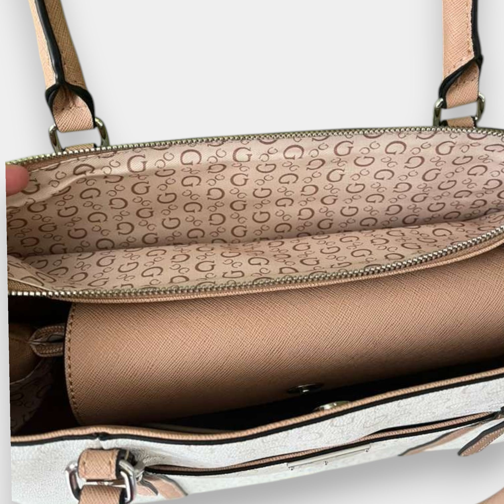 Bolso TOTE Guess Blanco con monograma