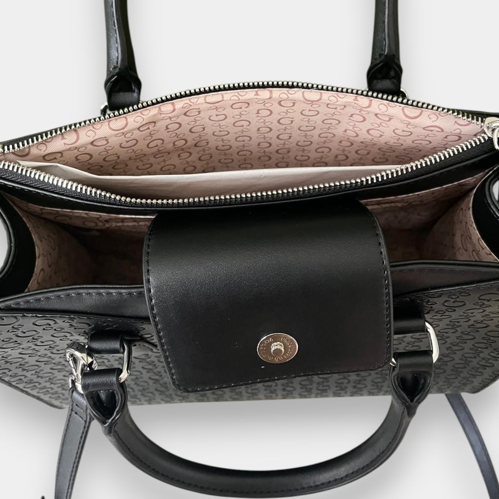 Bolso Satchel Guess negro con monograma